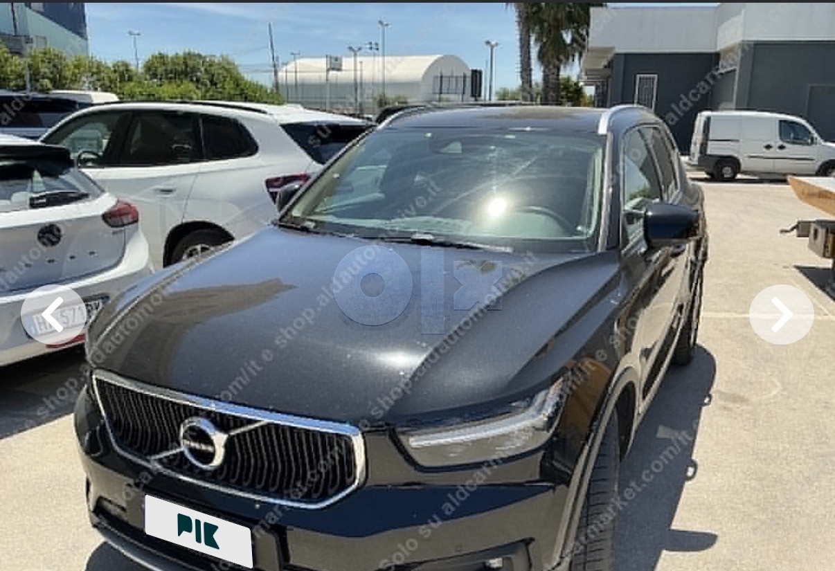 Volvo XC 40 2019 2.0 D4 AWD 4x4 MOMENTUM SPORT