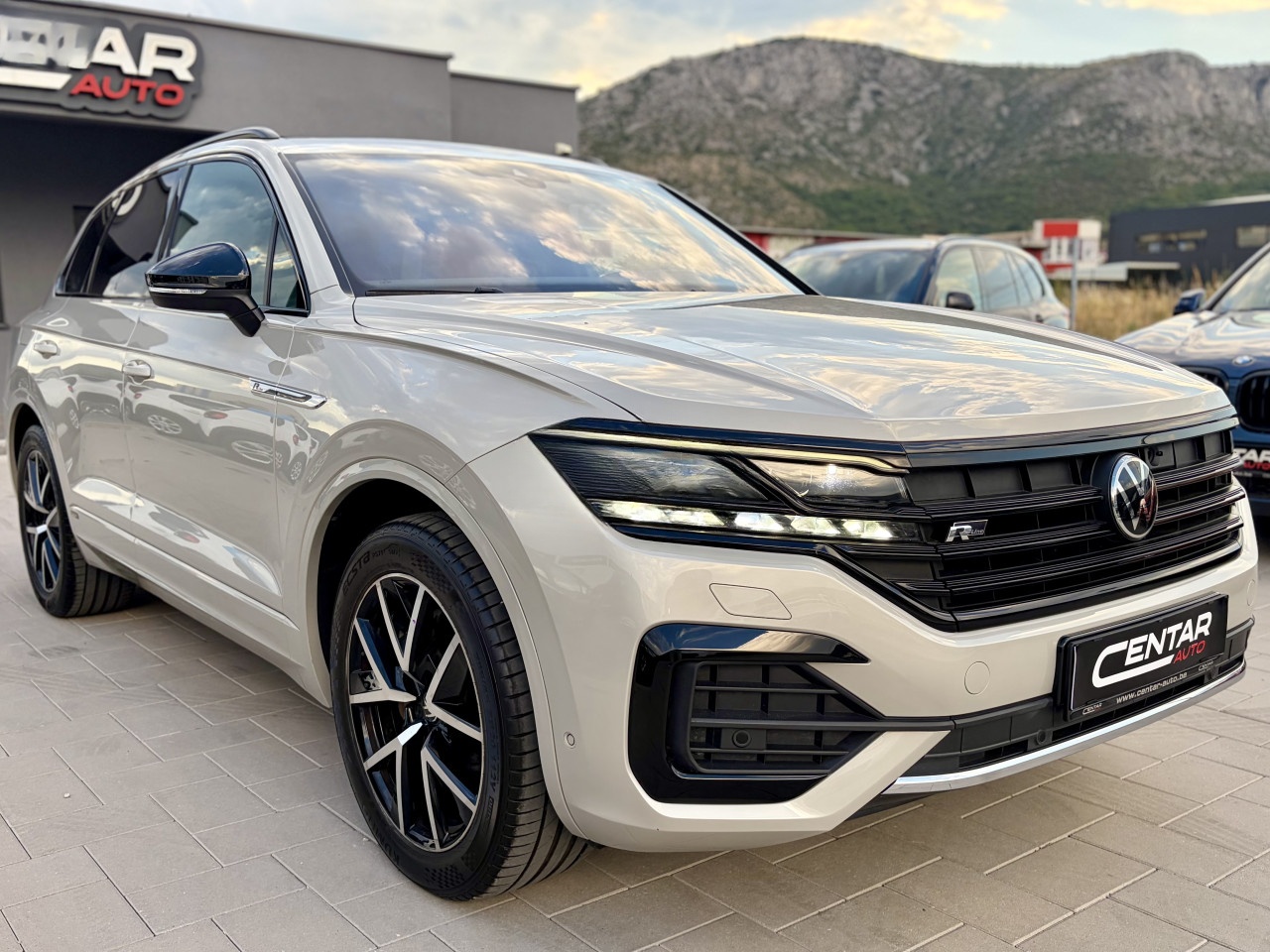 Volkswagen Touareg 2020 3.0 TDI 4x4 R-LINE BLACK STYLE H/Up