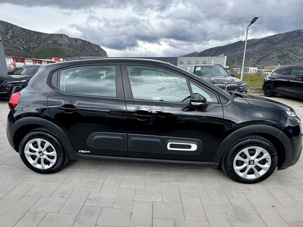 Citroen C3 2021 1.5 BlueHDI SHINE FACELIFT 8mm lanac