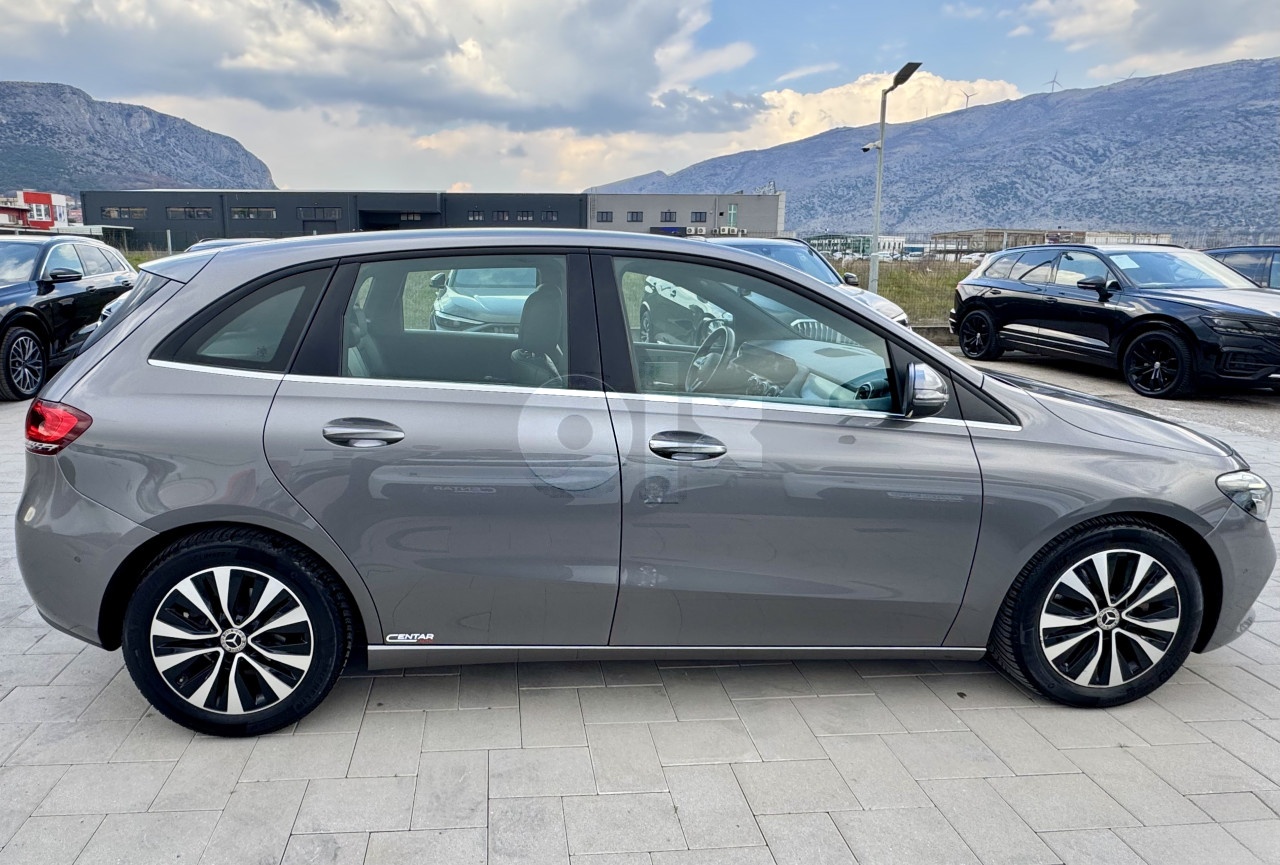 Mercedes-Benz B 2021 2.0 BUSINESS LINE BLIND SPOT