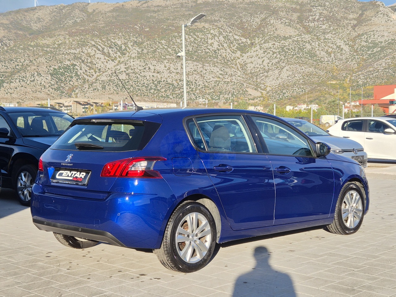 Peugeot 308 2019 1.5 BlueHDI LED