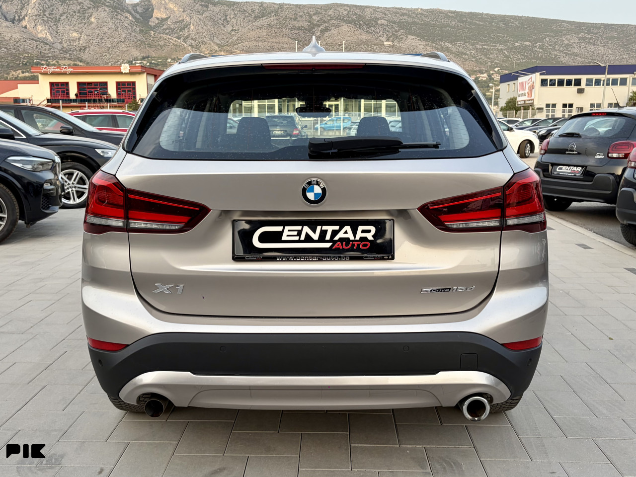 BMW X1 2022 2.0 18d BUSINESS ADVANTAGE LED