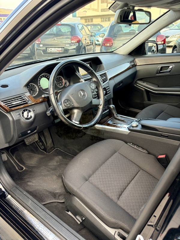 Mercedes-Benz E 220 2010 2.2 D NAVI AUTOMATIK UVOZ