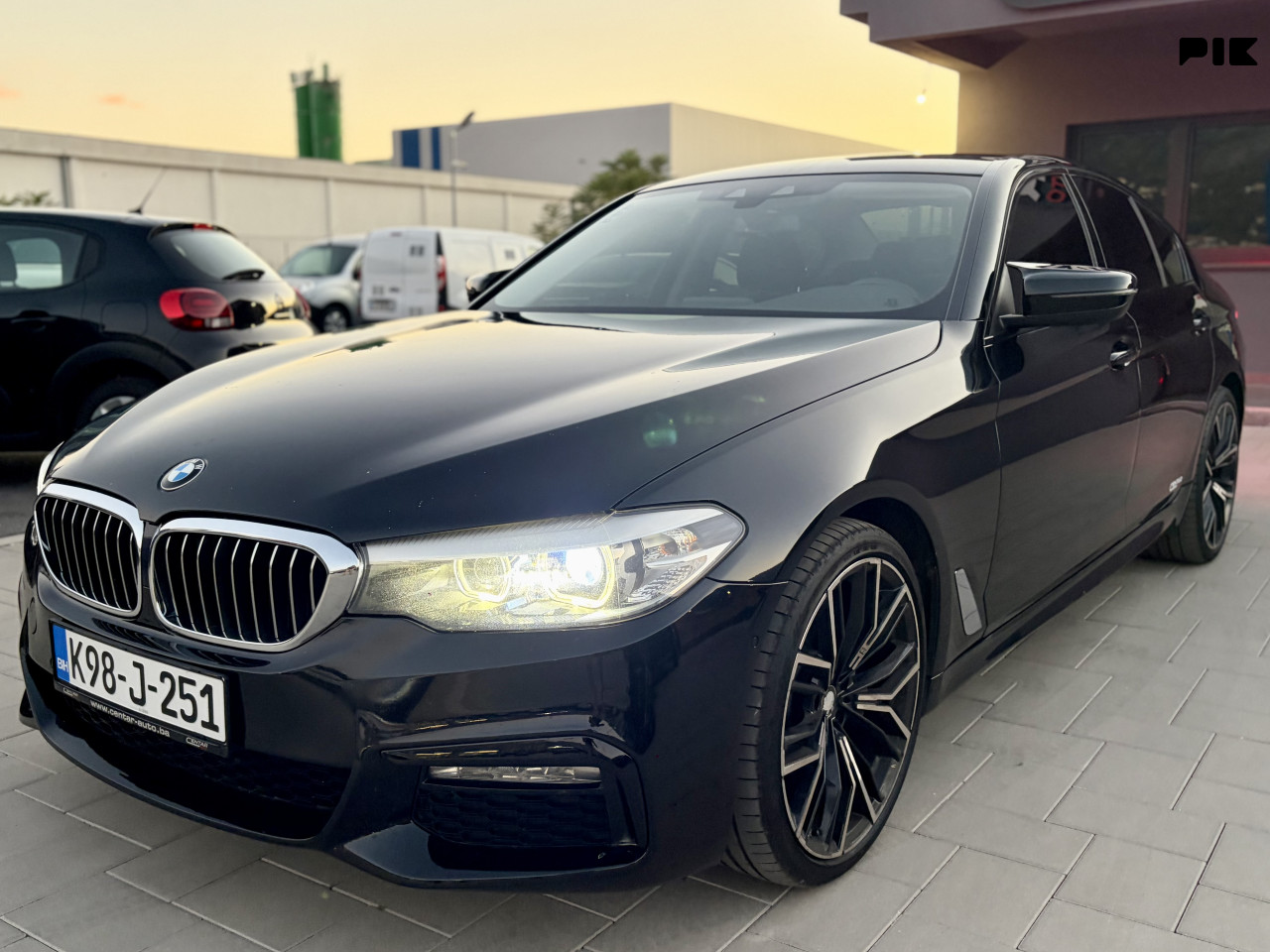BMW 520 2017 2.0 D LUXURY LINE