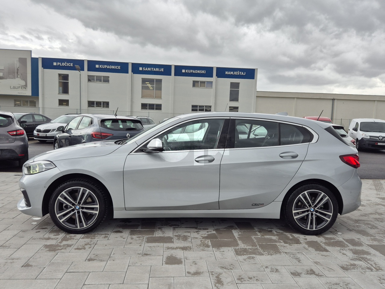 BMW 116 D 2021 ADVANTAGE Full LED Novi Model