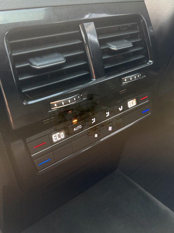 Volkswagen Touareg 2020 3.0 TDI 4x4 R-LINE BLACK STYLE H/Up