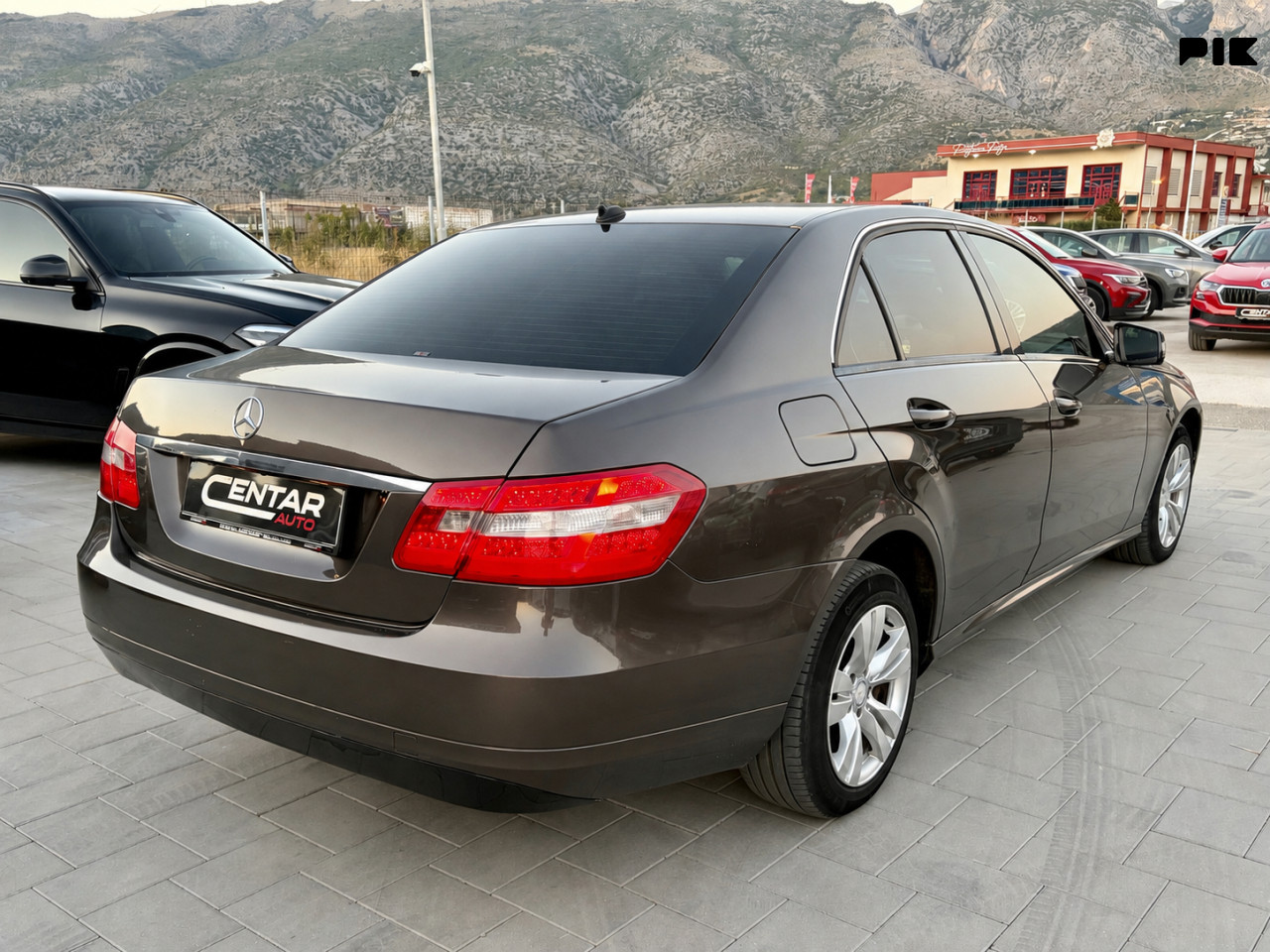 Mercedes-Benz E 200 2.2 D 2010 AVANTGARDE