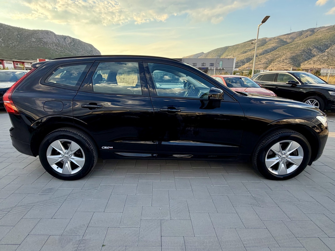 Volvo XC 60 2021 B4 AWD 4x4 BUSINESS LED