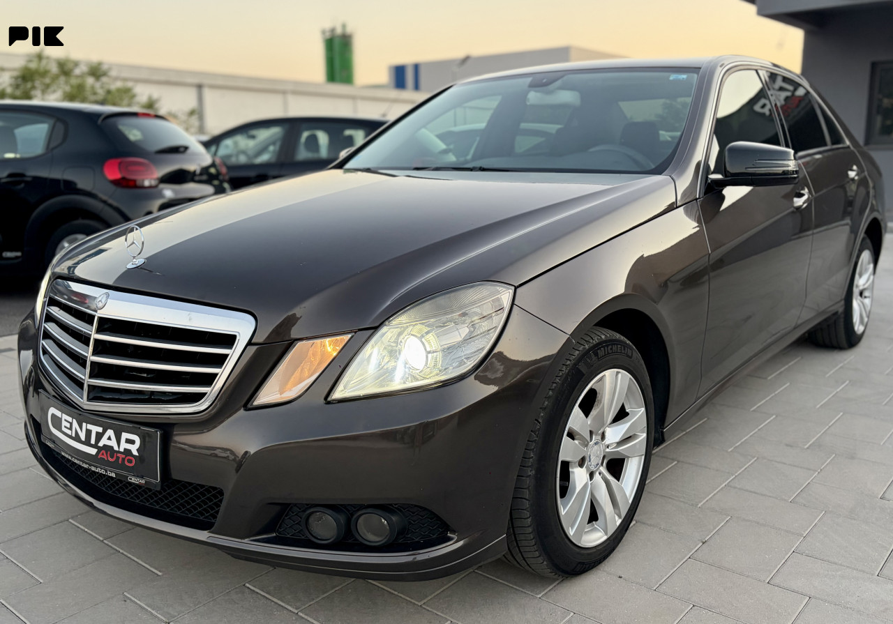 Mercedes-Benz E 200 2.2 D 2010 AVANTGARDE