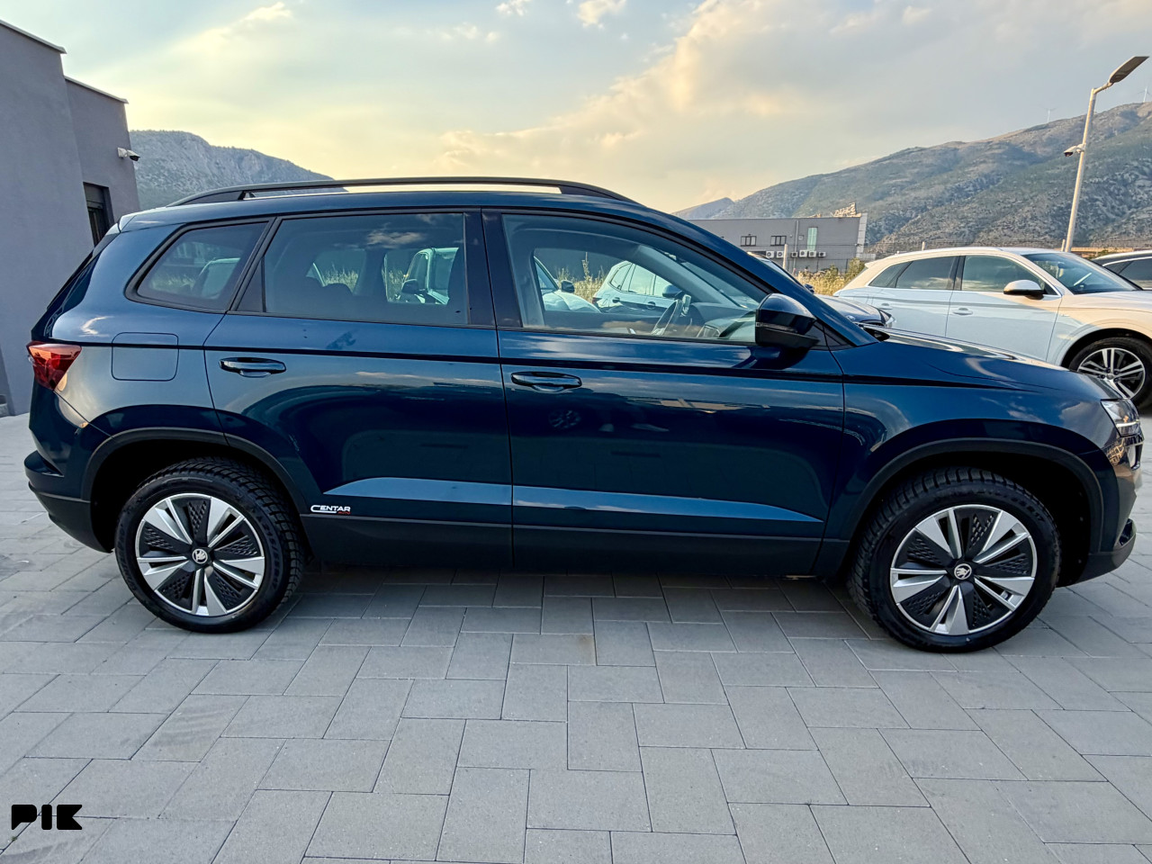 Škoda Karoq 2023 2.0 TDI EXECUTIVE VIRTUAL PANO