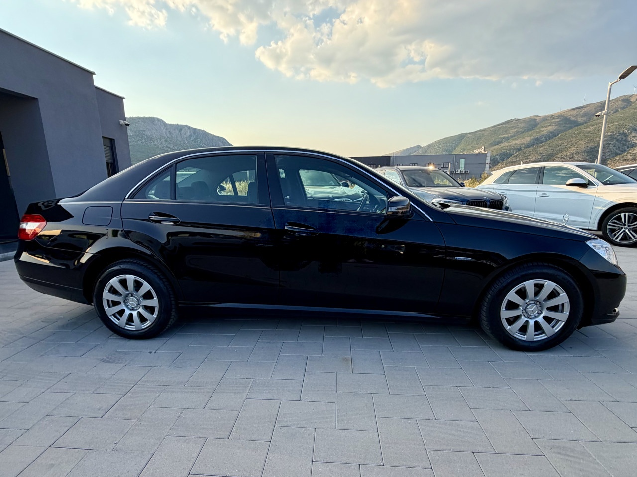 Mercedes-Benz E 220 2010 2.2 D NAVI AUTOMATIK UVOZ