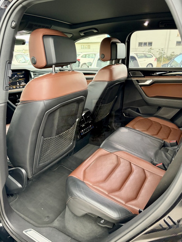 Volkswagen Touareg 3.0 TDI 4x4 R-LINE BLACK STYLE PANORAMA