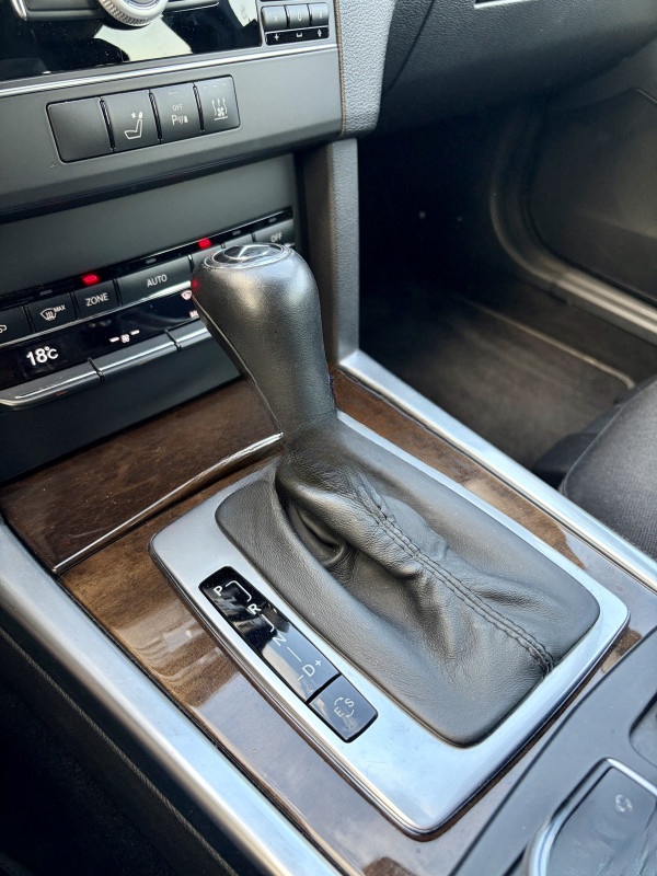 Mercedes-Benz E 220 2010 2.2 D NAVI AUTOMATIK UVOZ