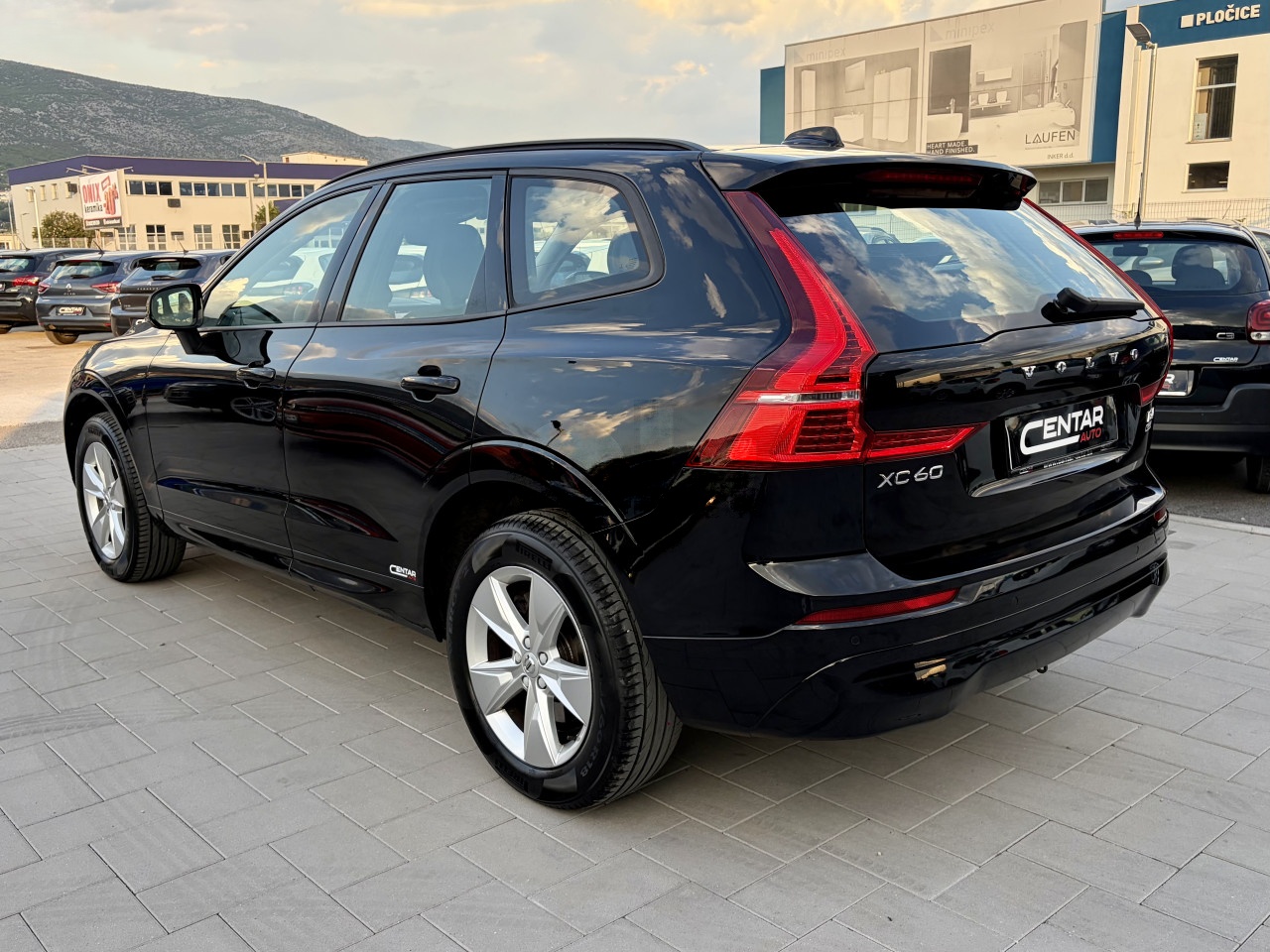 Volvo XC 60 2021 B4 AWD 4x4 BUSINESS LED