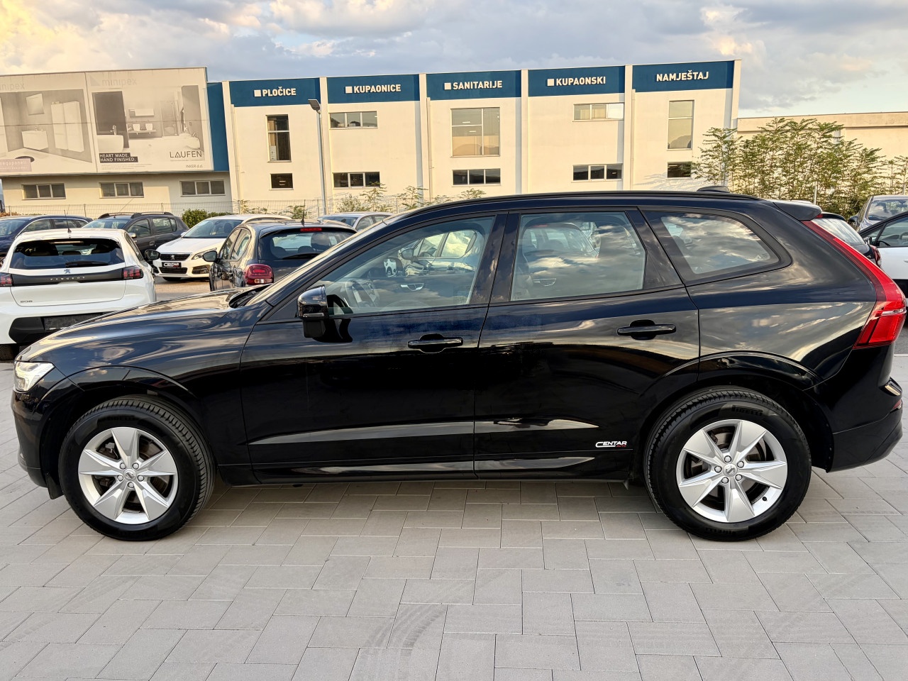 Volvo XC 60 2021 B4 AWD 4x4 BUSINESS LED