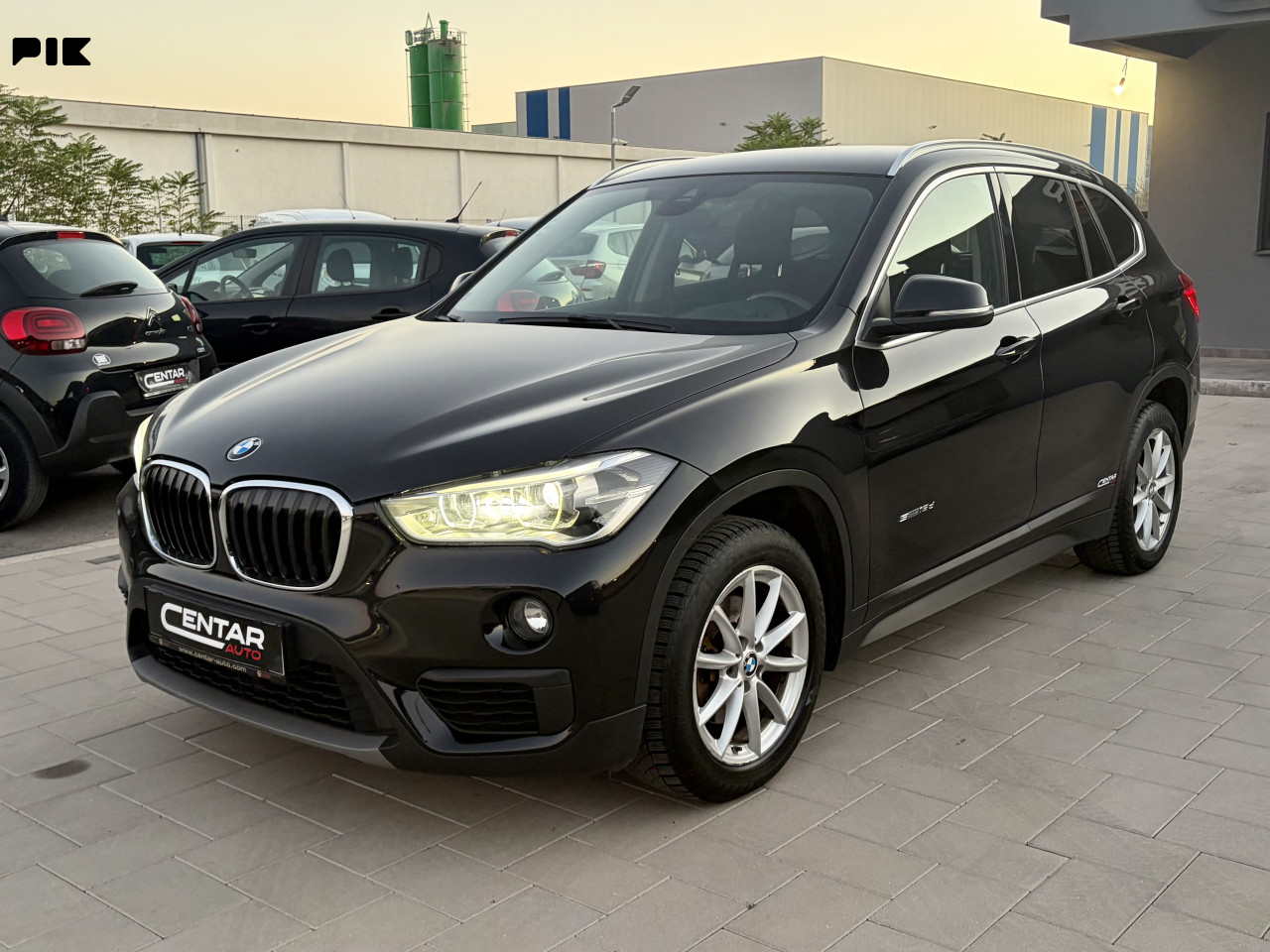 BMW X1 2017 2.0 18d BUSINESS LED