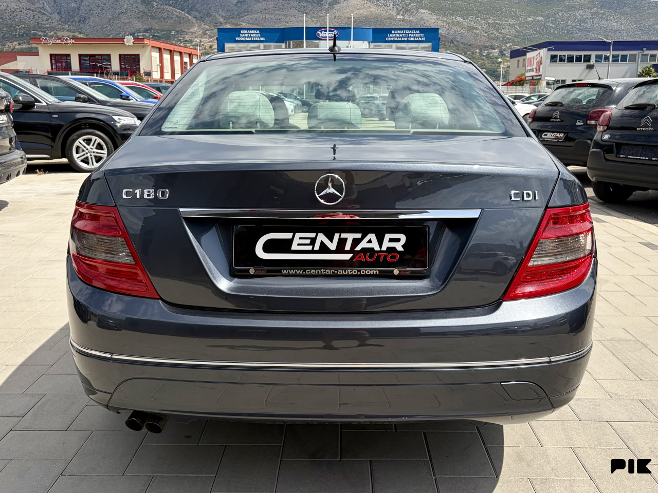 Mercedes-Benz C 180 2010 2.2 D