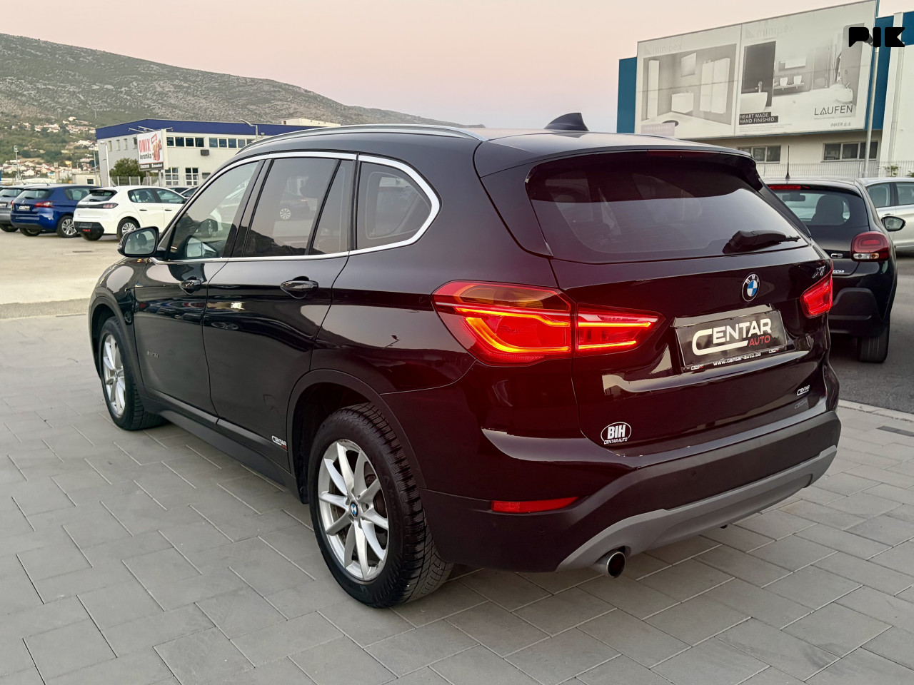 BMW X1 2017 2.0 18d BUSINESS LED