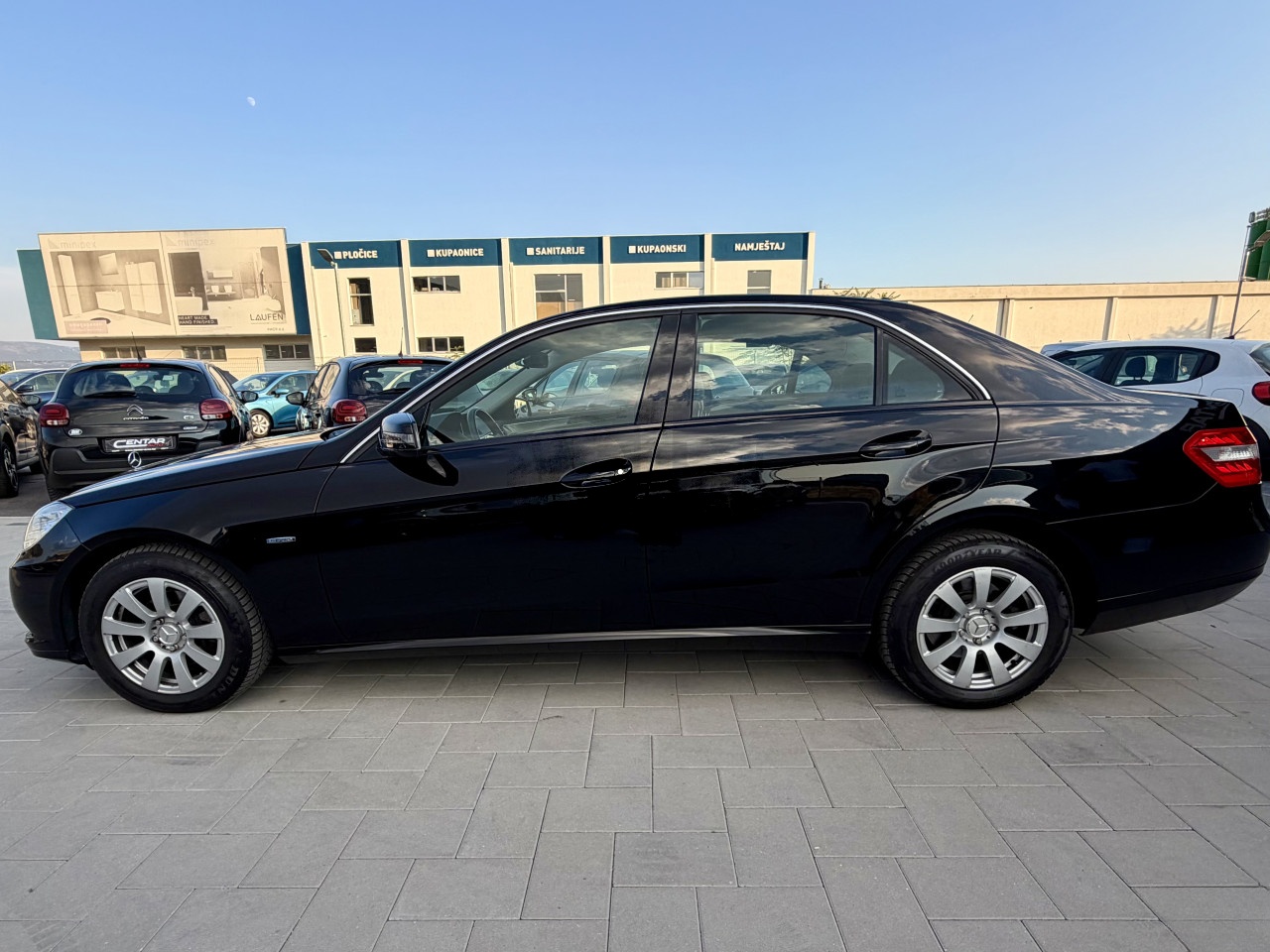 Mercedes-Benz E 220 2010 2.2 D NAVI AUTOMATIK UVOZ