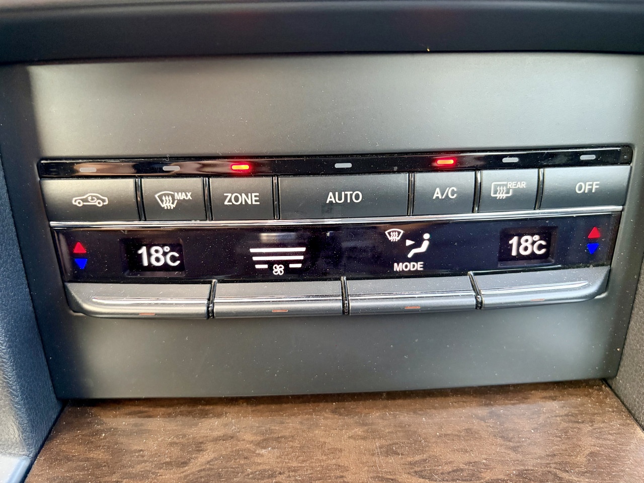 Mercedes-Benz E 220 2010 2.2 D NAVI AUTOMATIK UVOZ