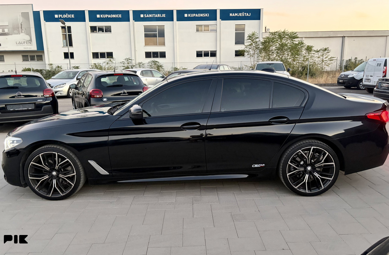 BMW 520 2017 2.0 D LUXURY LINE