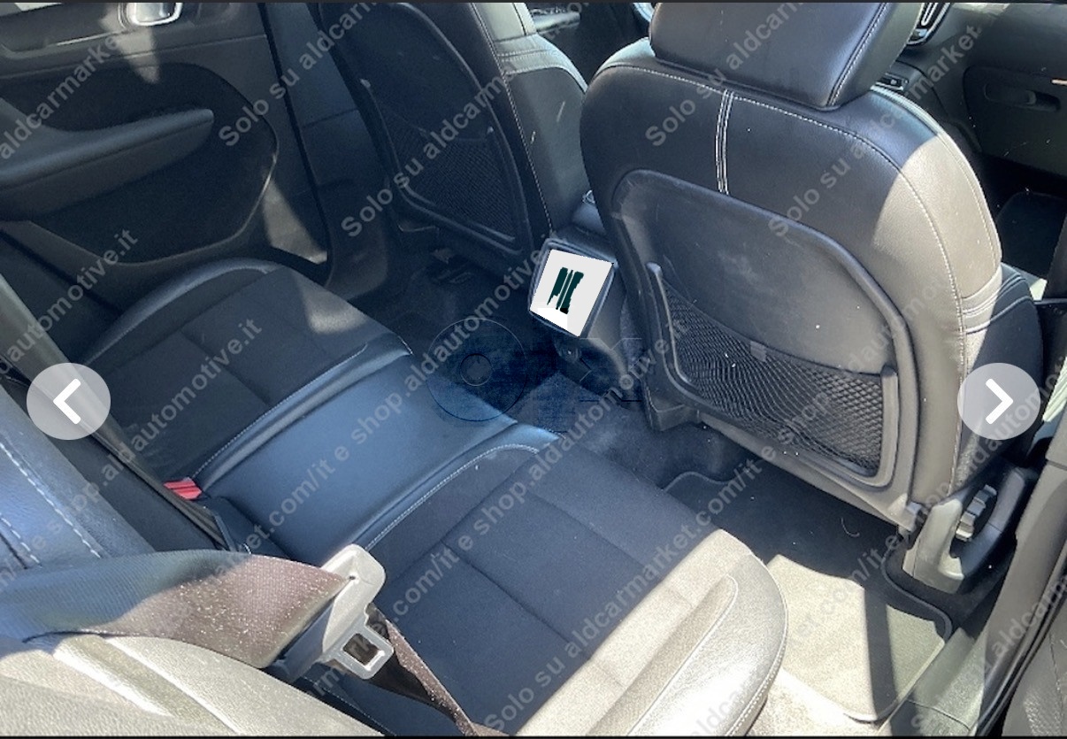 Volvo XC 40 2019 2.0 D4 AWD 4x4 MOMENTUM SPORT