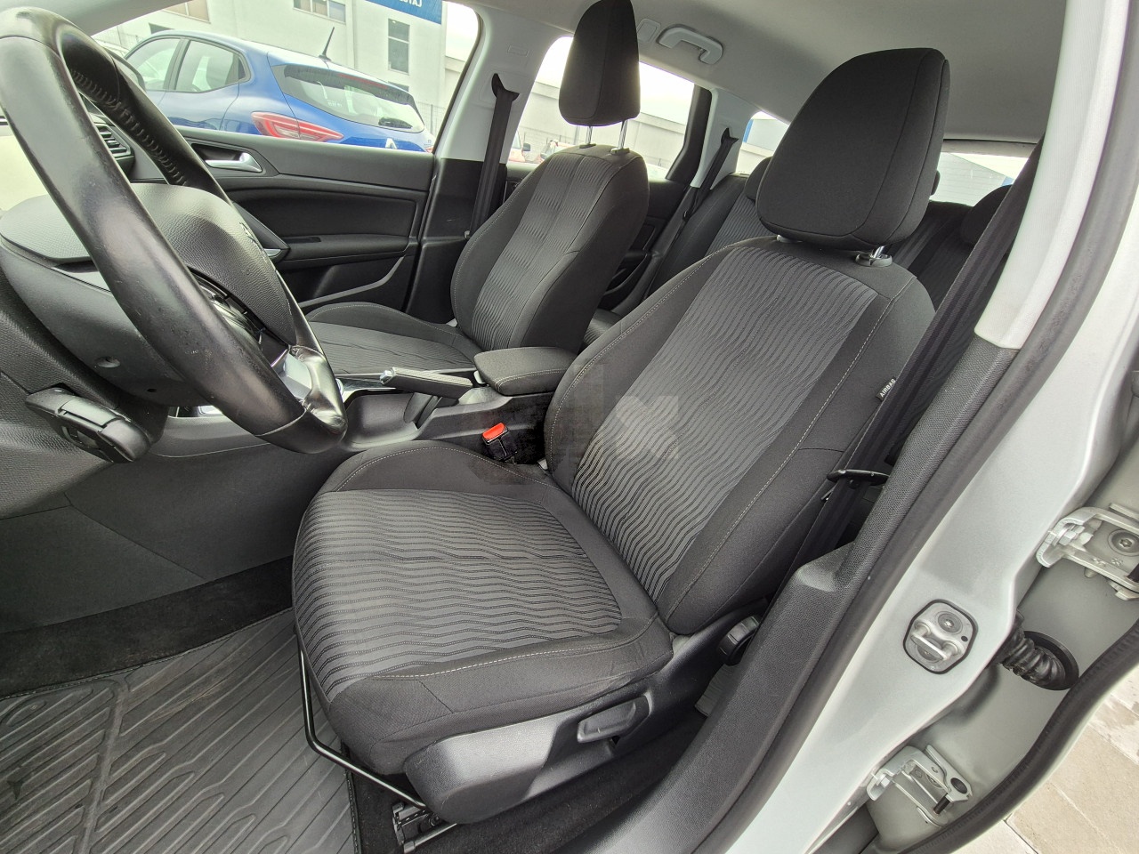 Peugeot 308 2016 1.6 BlueHDI UVOZ