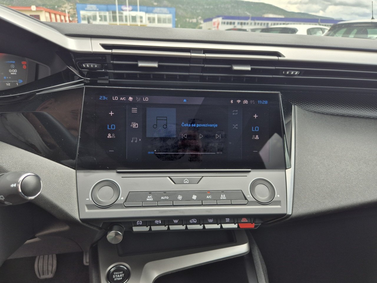 Peugeot 308 2022 1.5 BlueHDI 130ks NOVI MODEL