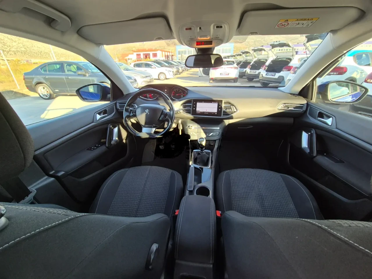 Peugeot 308 2019 1.5 BlueHDI LED