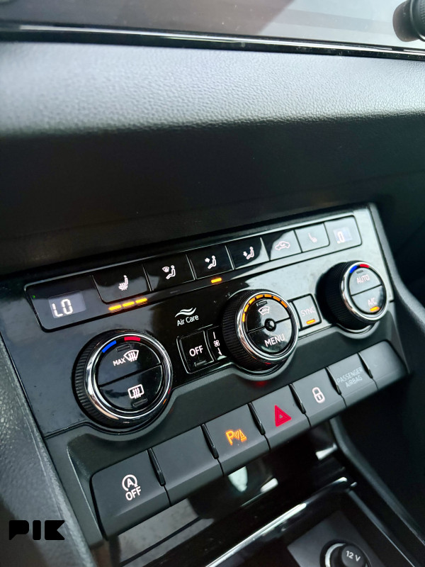 Škoda Karoq 2023 2.0 TDI EXECUTIVE VIRTUAL PANO
