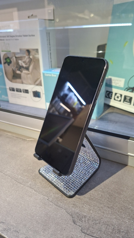 Samsung S23 8/128