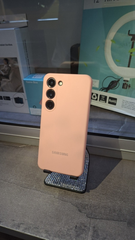 Samsung S23 8/128