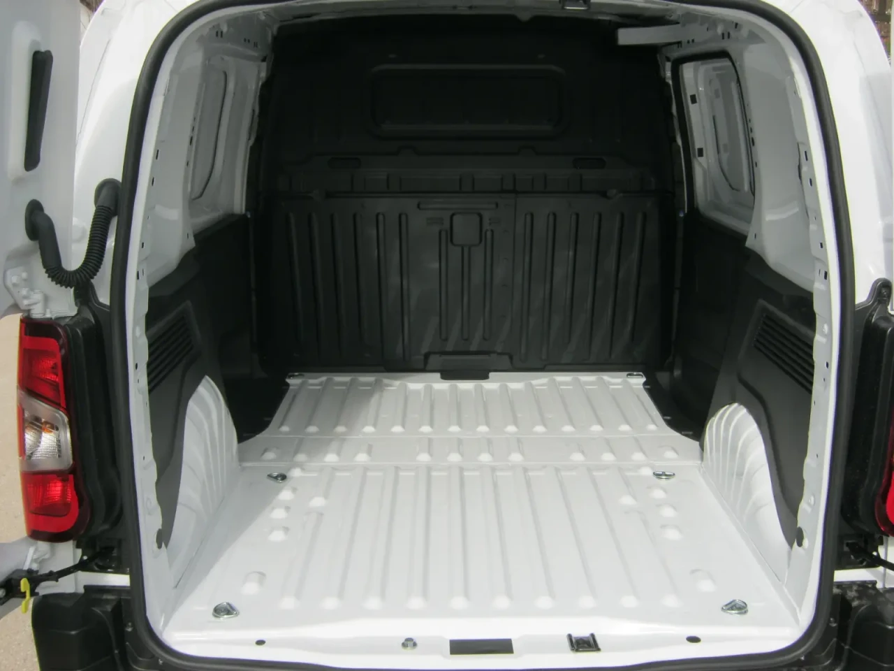 Peugeot Partner L1 100ks Dizel ( Courier Caddy Doblo Berlingo )