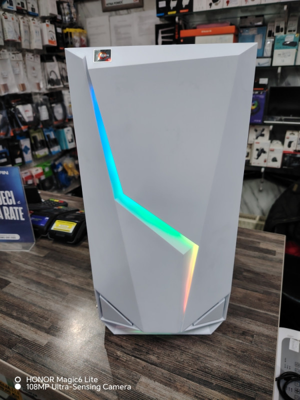 GAMING PC RAČUNAR RYZEN 5 3600 RAM 16GB SSD500GB
