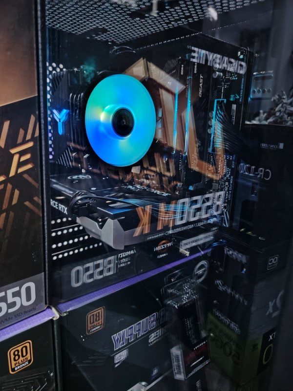 GAMING PC RAČUNAR RYZEN 5 5600X RAM 16GB SSD 1TB RTX 5060