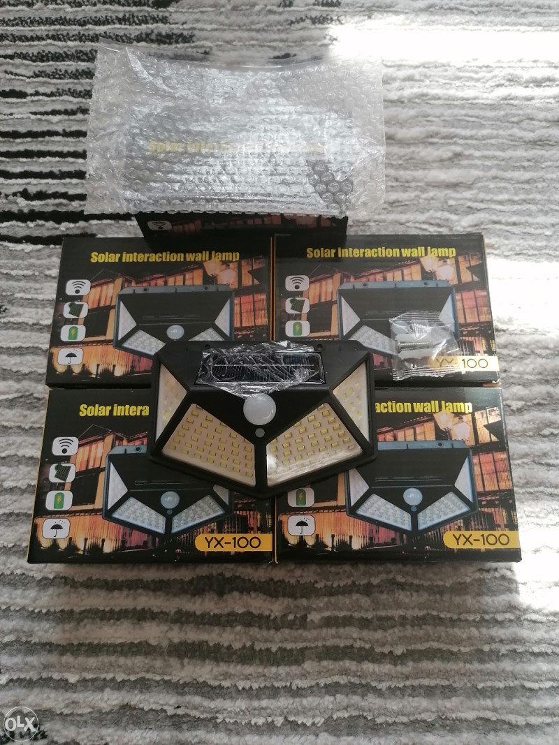 Solarni Reflektor sa senzorom pokreta 100 Led dij.4kom